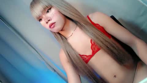 hotchescacummer online show from 01-18-26, 05:50