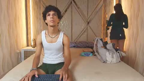 hotcouple_222 online show from 05-17-26, 03:19