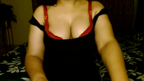 Eliza i dont show face in any show online show from 08-08-26, 10:23