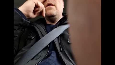 Snapshot of hothornyanddutch chatting on 04-04-26, 11:40 Hot Dutchie online show from 04-04-26, 11:40
