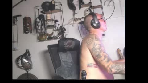 hotkinkytat online show from 04-11-26, 03:11