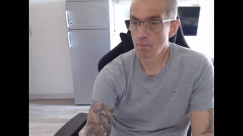 hotkinkytat online show from 06-15-26, 06:59