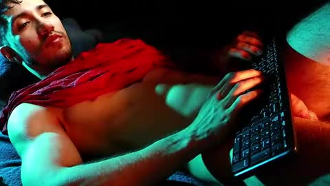 Hotlatinking online show from 05-16-26, 04:09