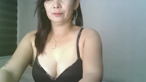hotmamajen4u online show from 04-22-26, 02:14