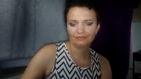 hotmamaqueen234 online show from 08-04-26, 08:22