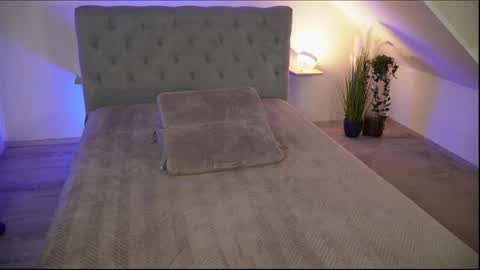 Snapshot of hotmilfbitch chatting on 06-13-26, 08:40 hotmilfbitch online show from 06-13-26, 08:40