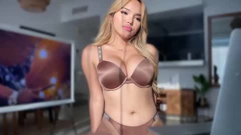 Jessica Ortega online show from 01-17-25, 12:21