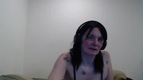 Snapshot of hotmodel1984 chatting on 07-15-26, 02:28 hotmodel1984 online show from 07-15-26, 02:28