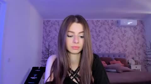 Snapshot of hotmolly_ chatting on 07-17-26, 09:38 hotmolly_ online show from 07-17-26, 09:38