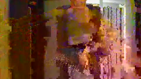 Snapshot of hotrod61265 chatting on 05-07-26, 04:45 hotrod61265 online show from 05-07-26, 04:45
