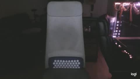 Snapshot of hotstud4uu chatting on 01-18-26, 12:14 hotstud4uu online show from 01-18-26, 12:14