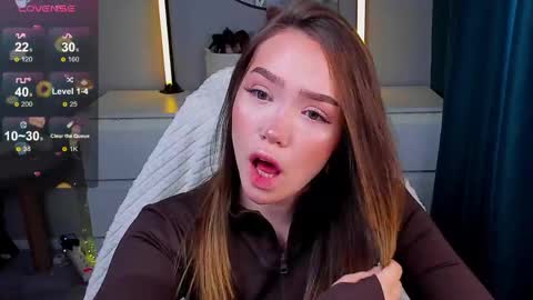 hello Im Eva online show from 04-03-26, 08:23