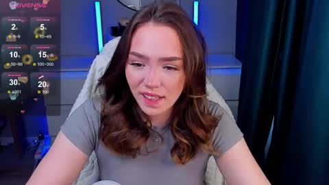 hello Im Eva online show from 04-11-26, 07:24