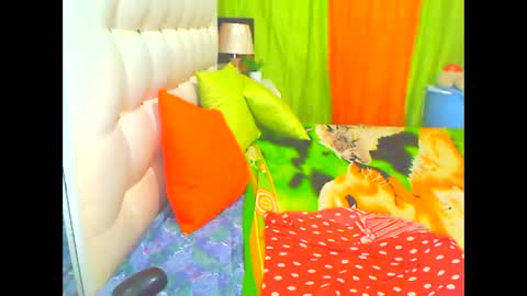 Snapshot of hottesa2019 chatting on 03-09-25, 11:35 THEONE online show from 03-09-25, 11:35