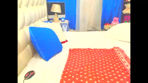 Snapshot of hottesa2019 chatting on 01-06-26, 07:12 THEONE online show from 01-06-26, 07:12