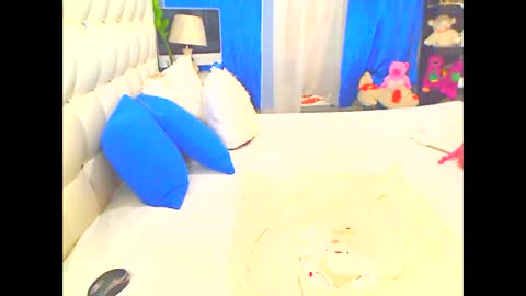 Snapshot of hottesa2019 chatting on 01-14-26, 01:06 THEONE online show from 01-14-26, 01:06