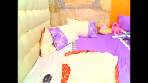 Snapshot of hottesa2019 chatting on 03-06-26, 05:42 THEONE online show from 03-06-26, 05:42