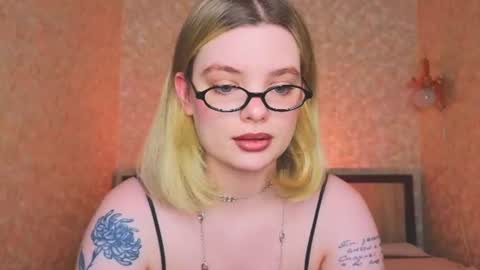 Snapshot of hottie_jane chatting on 06-10-26, 03:44 Jane online show from 06-10-26, 03:44