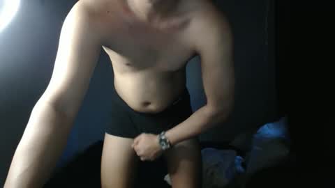 hottie_kyle69 online show from 05-28-26, 01:58