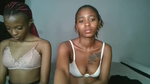 hottie_mistie online show from 04-15-26, 11:06