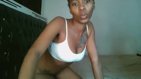 hottie_mistie online show from 05-19-26, 06:36