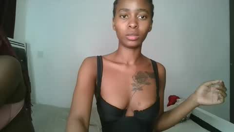 Snapshot of hottie_mistie chatting on 05-28-26, 10:18 hottie_mistie online show from 05-28-26, 10:18