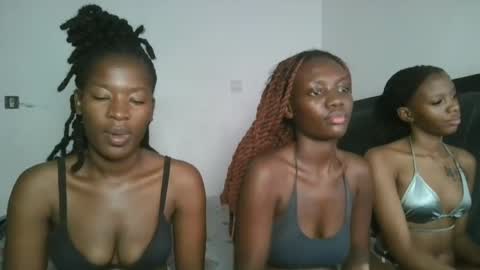 Snapshot of hottie_mistie chatting on 06-25-26, 05:23 hottie_mistie online show from 06-25-26, 05:23