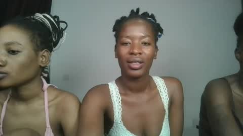 Snapshot of hottie_mistie chatting on 07-05-26, 05:14 hottie_mistie online show from 07-05-26, 05:14