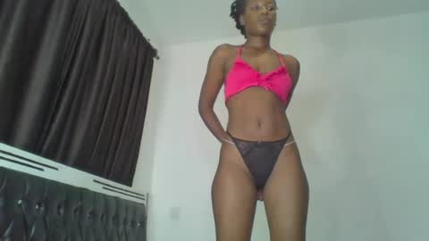 Snapshot of hottie_mistie chatting on 07-09-26, 07:18 hottie_mistie online show from 07-09-26, 07:18