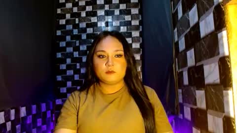 hottie_uzeah21 online show from 06-01-26, 10:50