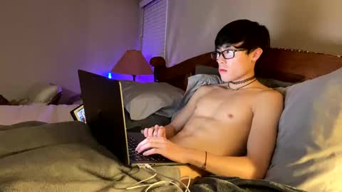 hottiewithabody101 online show from 04-30-26, 08:57