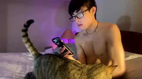 hottiewithabody101 online show from 05-12-26, 12:57