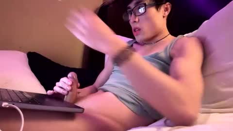 hottiewithabody101 online show from 05-13-26, 02:25