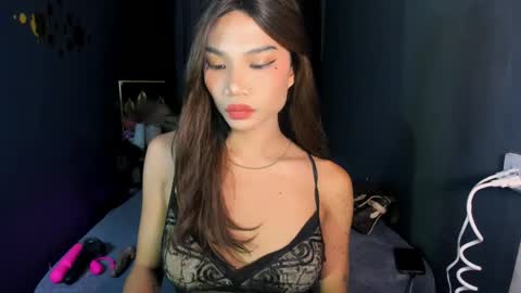 Hi i am Jane half vietnamese and half pinay and would like to meet good person here XOXO online show from 05-22-26, 03:28