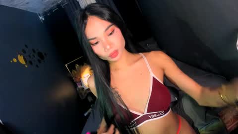 Hi i am Jane half vietnamese and half pinay and would like to meet good person here XOXO online show from 05-26-26, 07:10