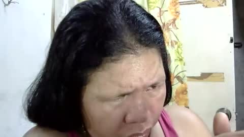 hottycrissy4u online show from 05-18-26, 06:52