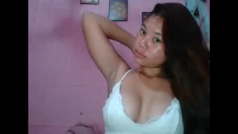hotwild4u04 online show from 05-27-26, 02:41