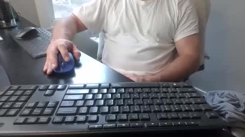 hoverday online show from 04-16-26, 01:45