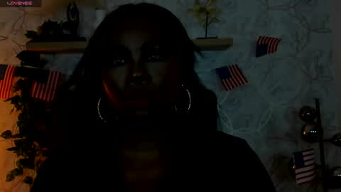Snapshot of huge_boobs_ebony chatting on 07-04-26, 07:09 huge boobs ebony online show from 07-04-26, 07:09