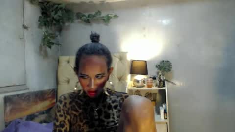 hugecock_caramel online show from 05-13-26, 11:18