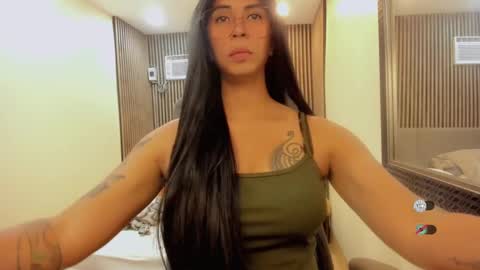 Queen karen grey online show from 12-30-24, 11:04