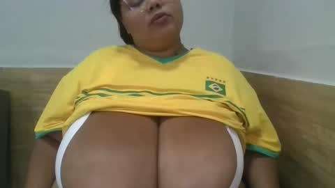 LUCYSANX online show from 02-27-26, 05:57