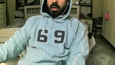 Snapshot of hugeveiny chatting on 12-27-24, 07:29 hugeveiny online show from 12-27-24, 07:29