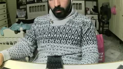 Snapshot of hugeveiny chatting on 03-12-25, 05:38 hugeveiny online show from 03-12-25, 05:38