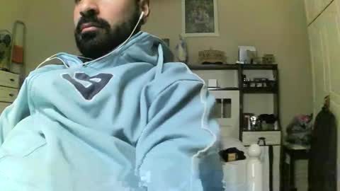 Snapshot of hugeveiny chatting on 11-27-25, 05:48 hugeveiny online show from 11-27-25, 05:48