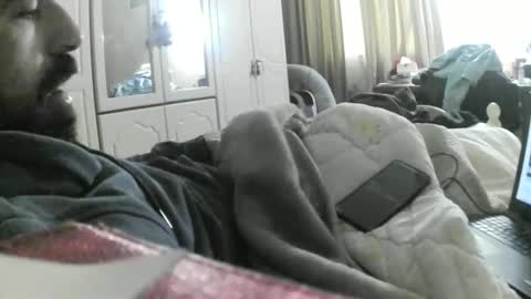 Snapshot of hugeveiny chatting on 03-26-26, 07:25 hugeveiny online show from 03-26-26, 07:25