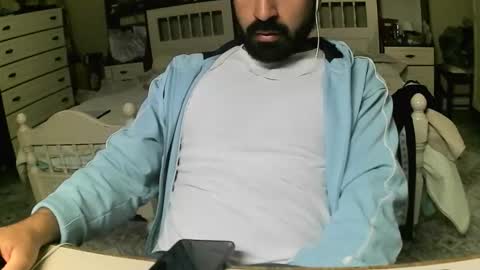 Snapshot of hugeveiny chatting on 04-23-26, 03:58 hugeveiny online show from 04-23-26, 03:58