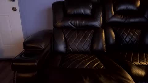 humbertoramirez1869 online show from 04-13-26, 04:40