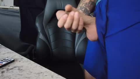 FootLover online show from 11-19-25, 08:42