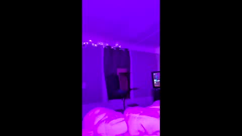 Snapshot of hungitalian44 chatting on 03-16-26, 06:28 hungitalian44 online show from 03-16-26, 06:28